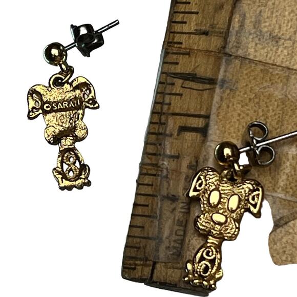 Vintage 70s Sarah Coventry Hercules Dog Pendant Chain Necklace Earrings Set Gold - Picture 8 of 9